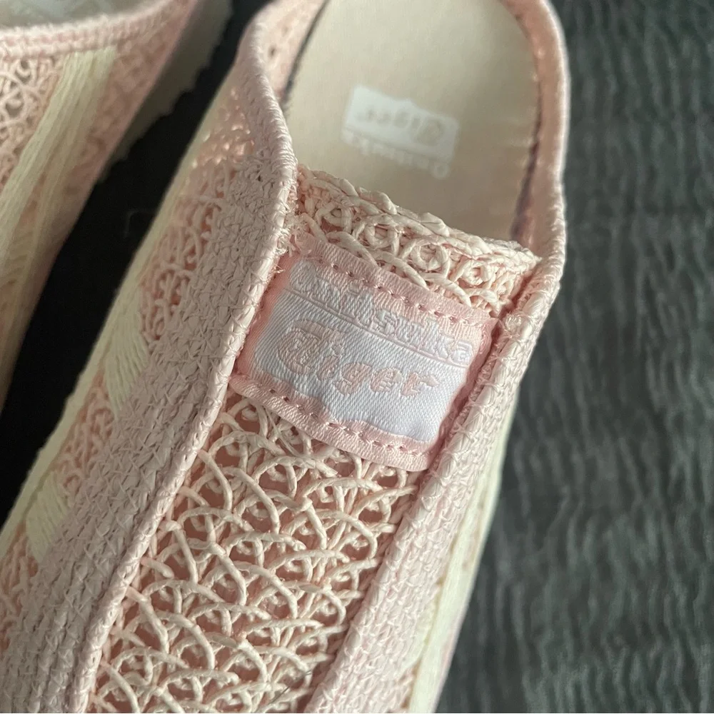 Onitsuka Tiger by Asics Pink Crochet Slip-On Mules - Picture 3 of 7